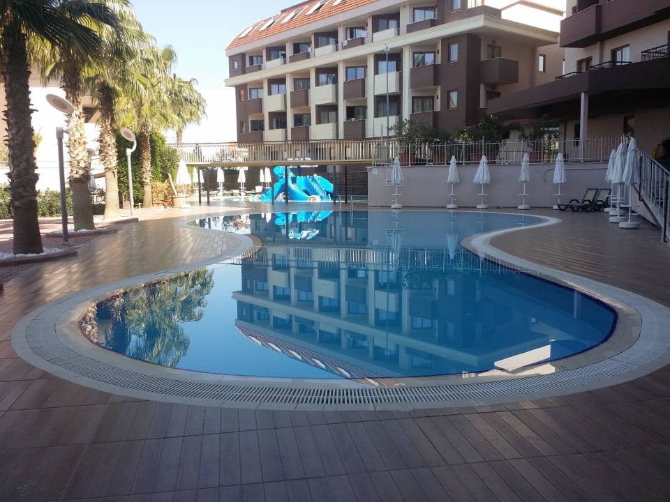 Ein weiterer pool Hane Family Resort