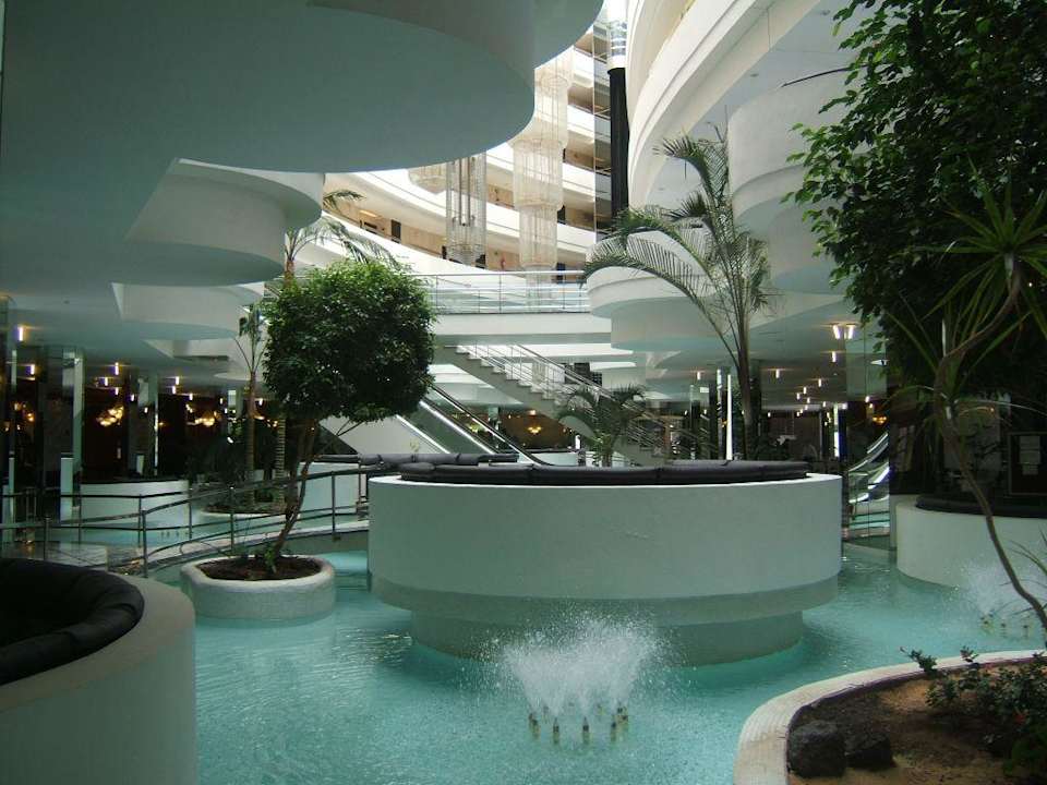 Innenansicht des Hotels Mediterranean Palace Hotel