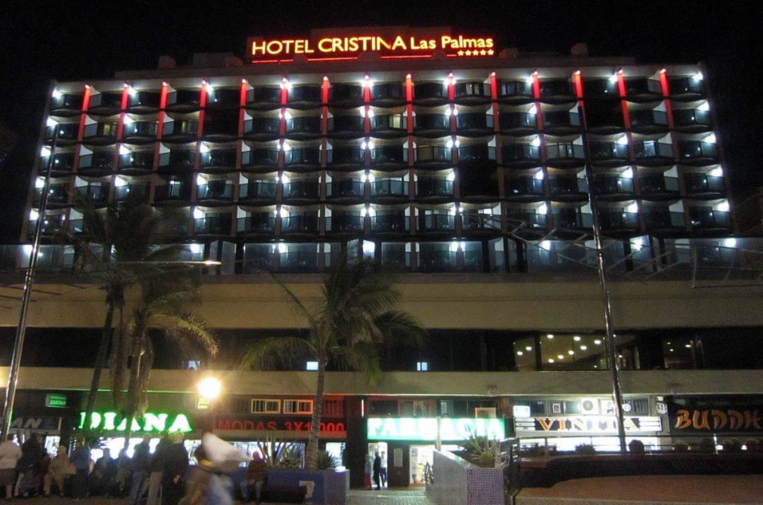 Night view Hotel Cristina by Tigotan