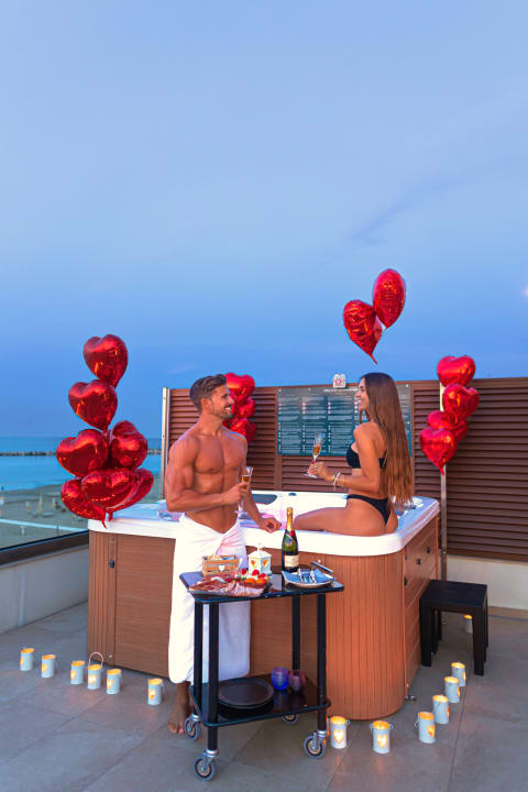 Zimmer You & Me Beach Hotel