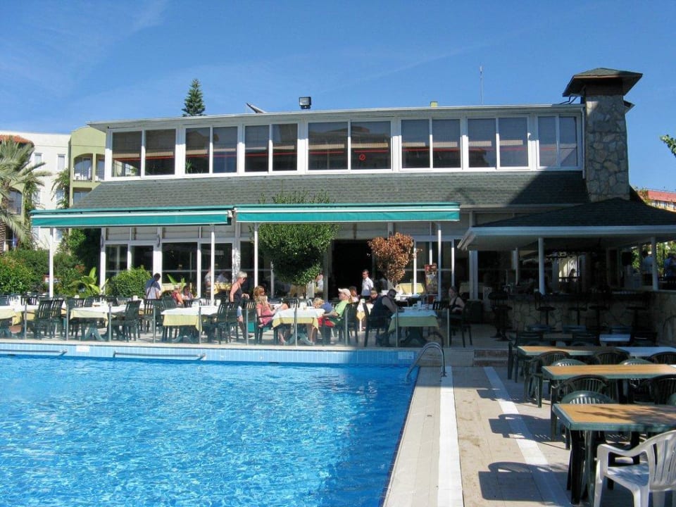 Blick auf Hauptrestaurant Hotel Gardenia Beach