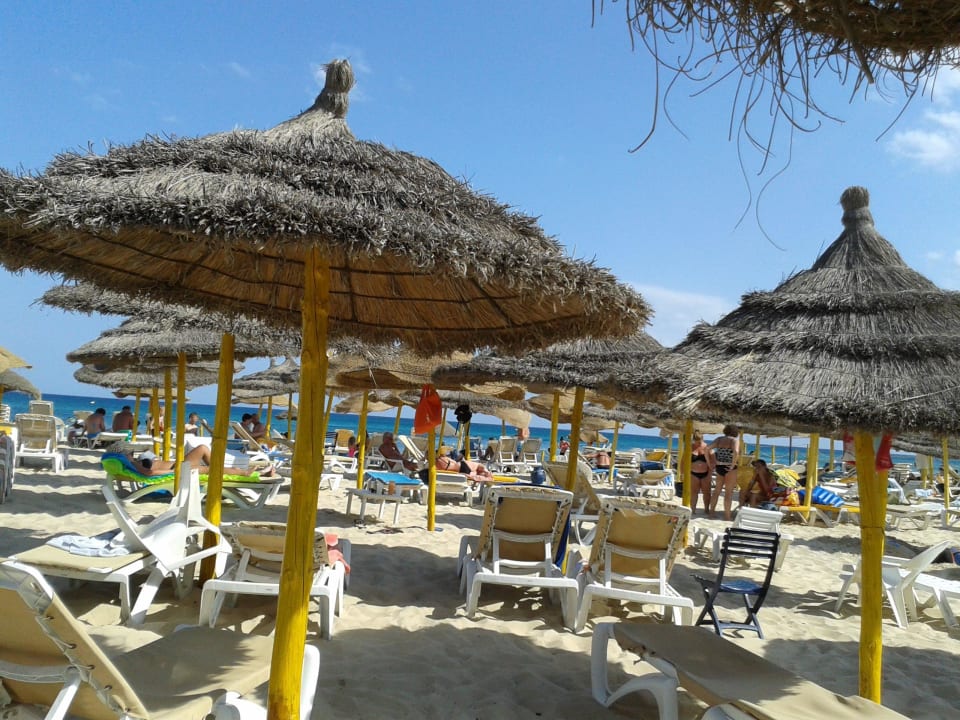 Der Hotelstrand Hotel Nesrine