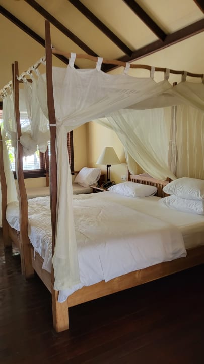 Zimmer Filitheyo Island Resort