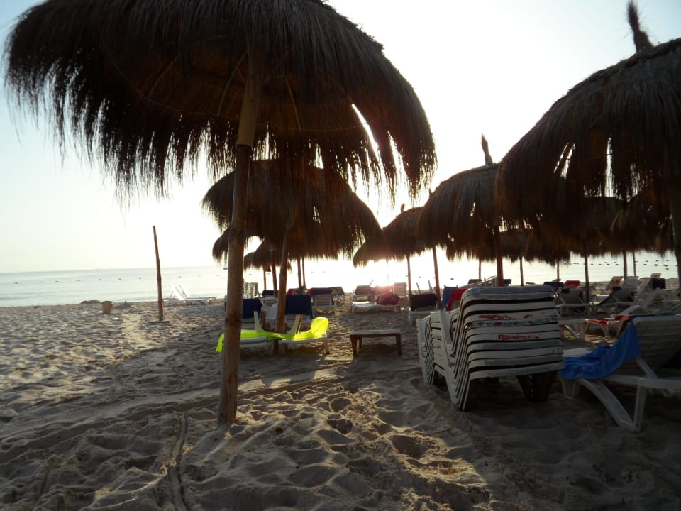Morgens, die beste Zeit am Strand El Mouradi Club Kantaoui