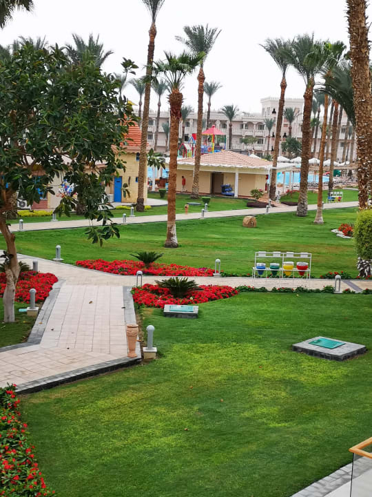 Gartenanlage Beach Albatros Resort