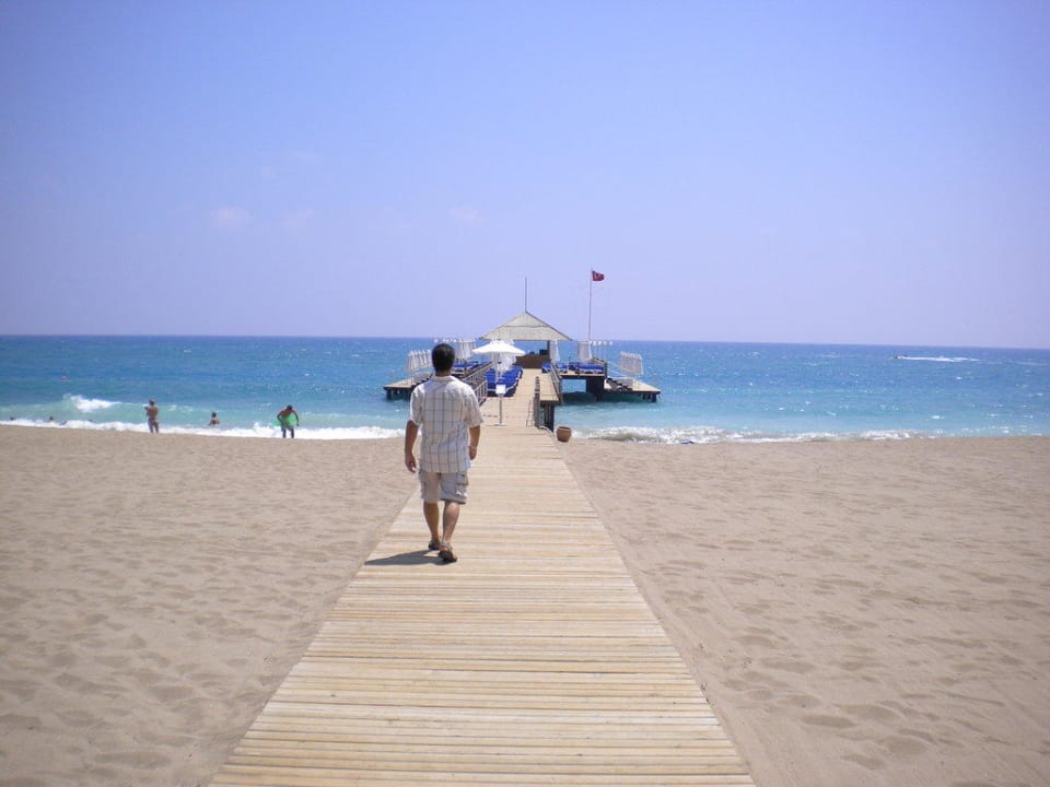 Le ponton et la plage Blue Waters Club