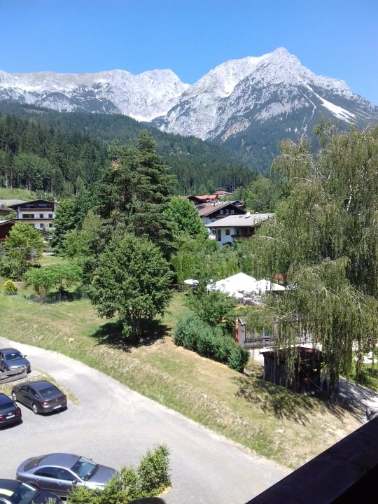 Ausblick Garni Hotel - Das Alpin Kaiserzeit