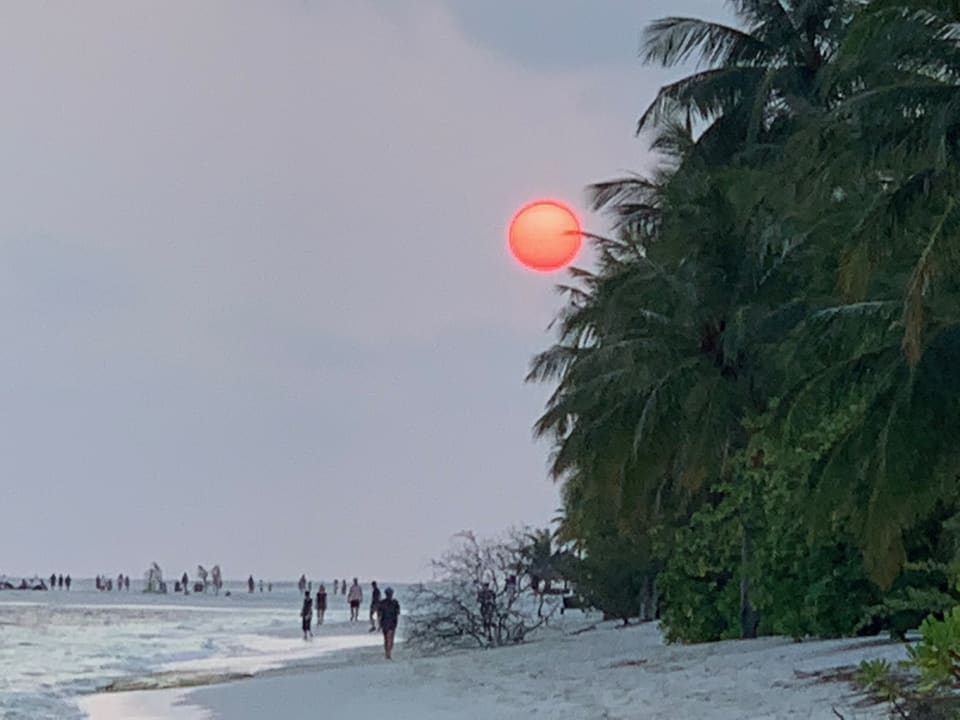Strand Kuredu Island Resort & Spa