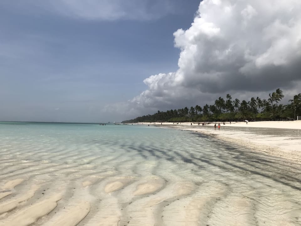 Strand Neptune Pwani Beach Resort & Spa