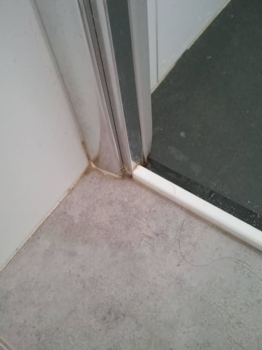 Dusche im oberen Bad Ferienwohnung Carrer de les Aguiles