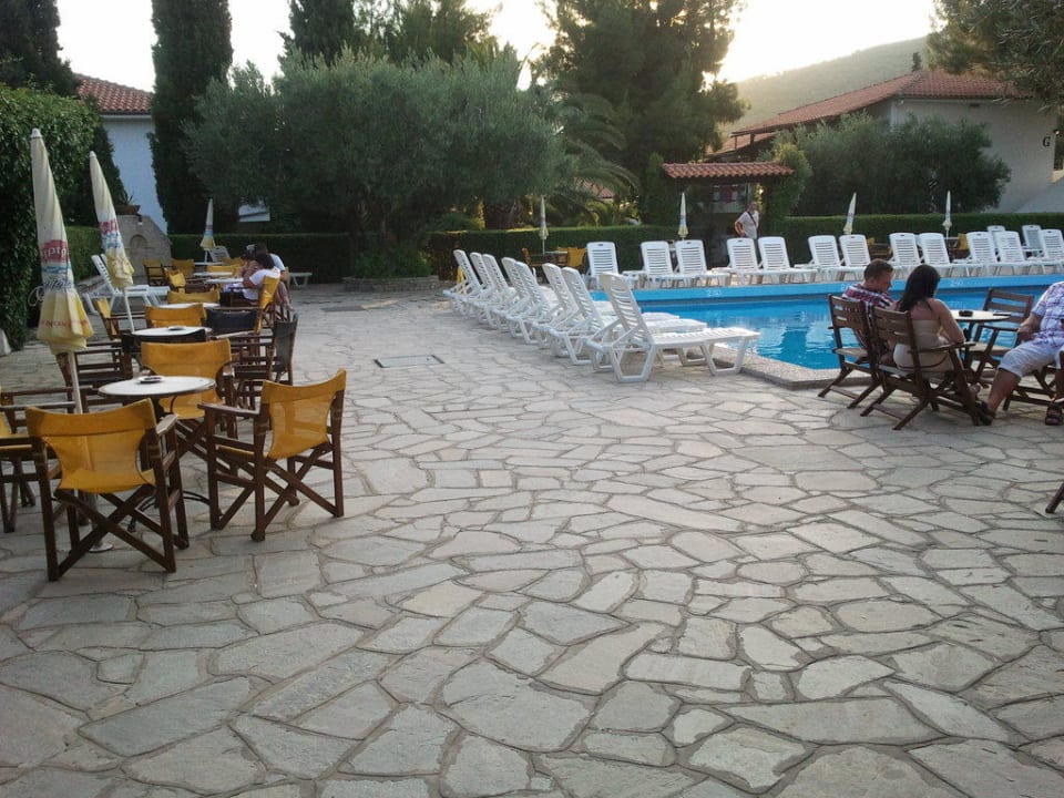 Poolanlage Philoxenia Hotel