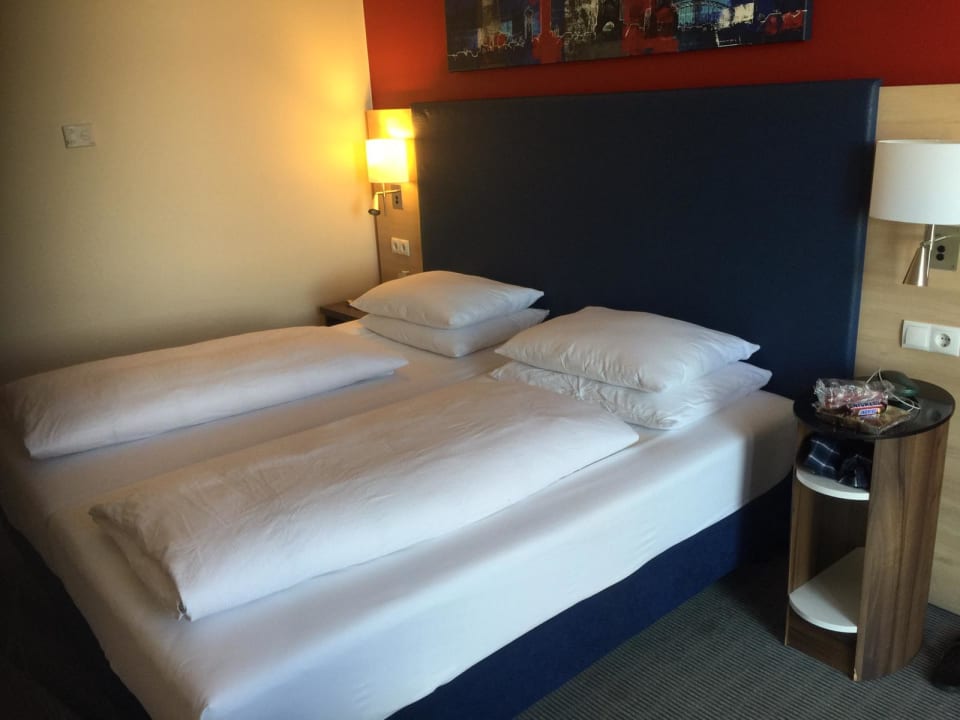 Zimmer H+ Hotel Köln Brühl