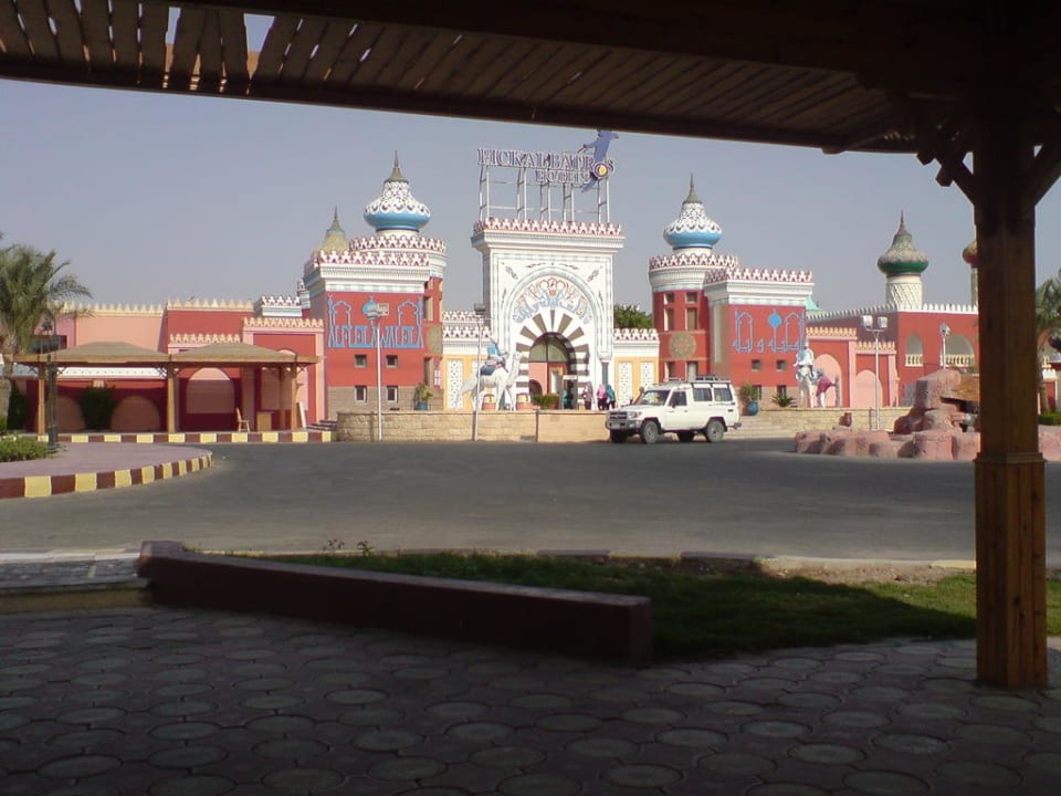 Entrance Pickalbatros Alf Leila Wa Leila Resort - Neverland Hurghada