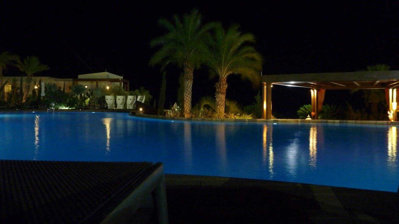Pool bei Nacht Aquagrand Artistic Luxury Beach Resort - Adults only