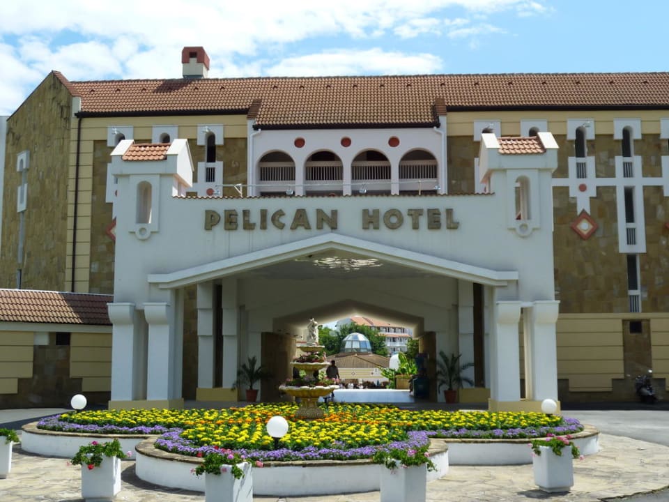 Eingang zur Rezeption Duni Royal Pelican Resort