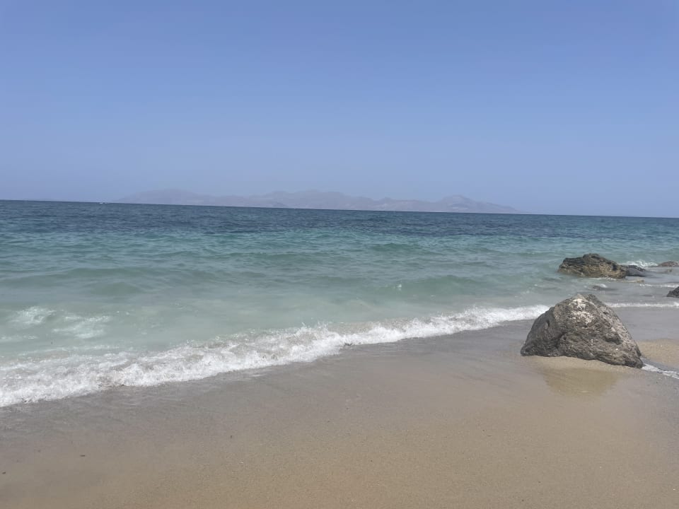 Strand Hotel Kouros Palace