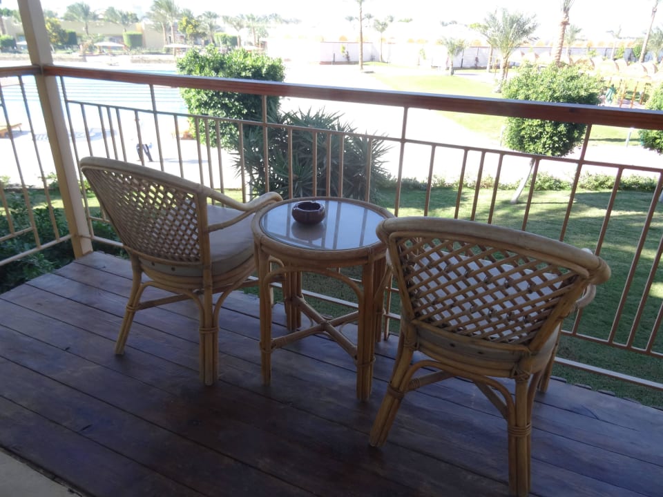 Balkon vor dem Zimmer Desert Rose
