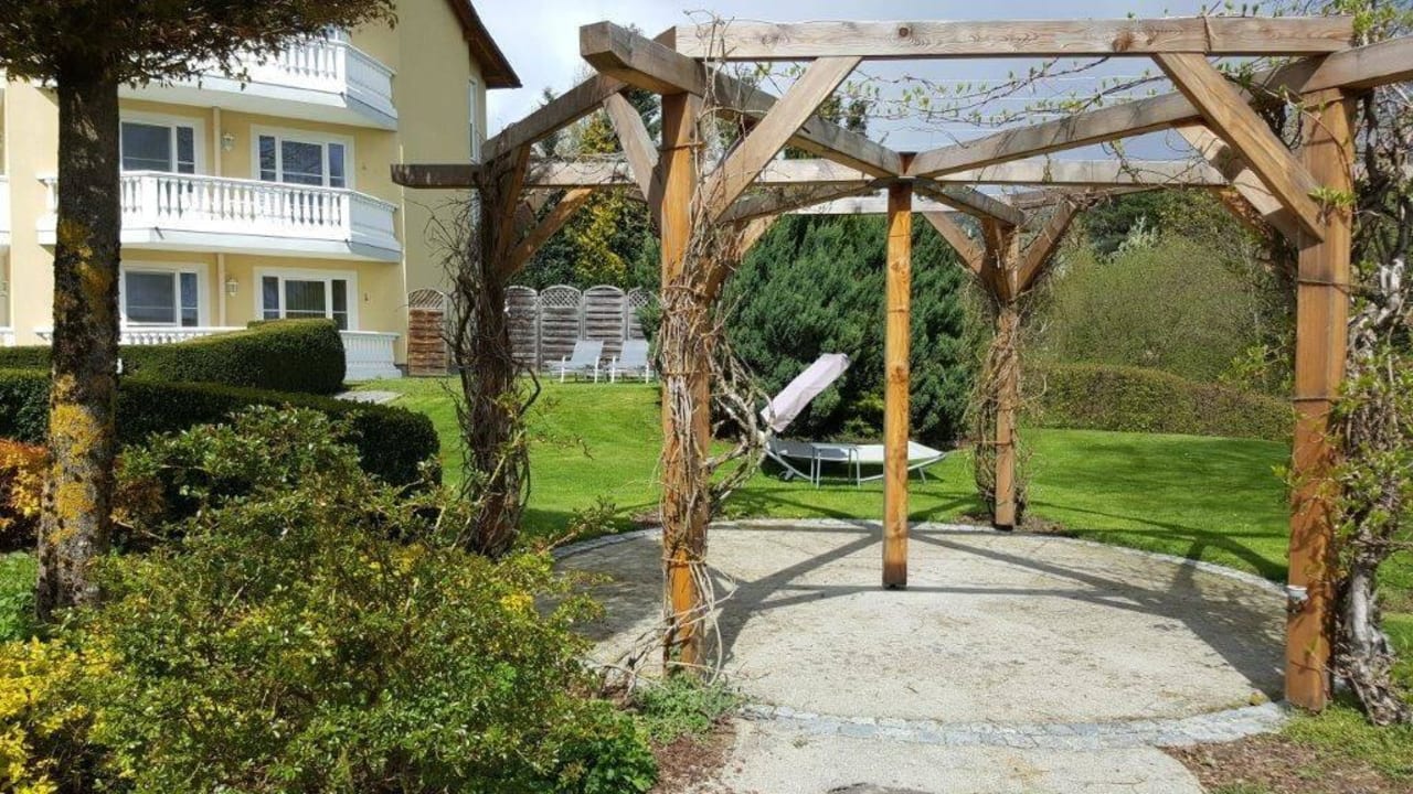 Gartenanlage Hotel Almesberger