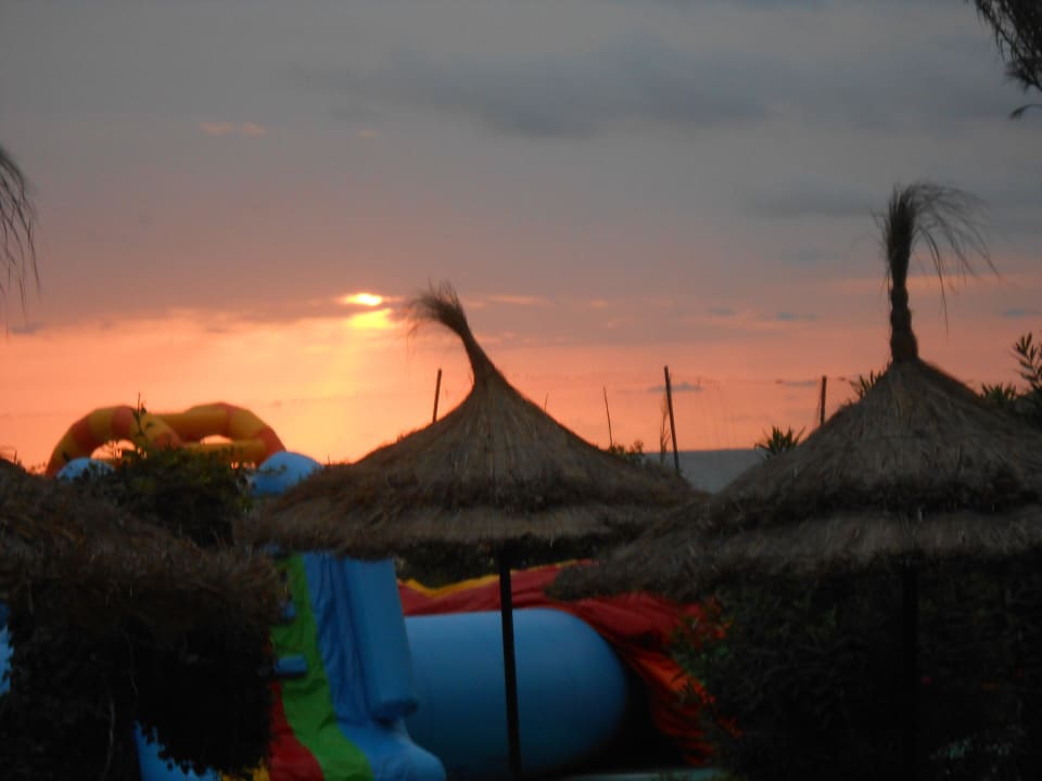 Sonnenaufgang um sechs Mahdia Beach & Aquapark
