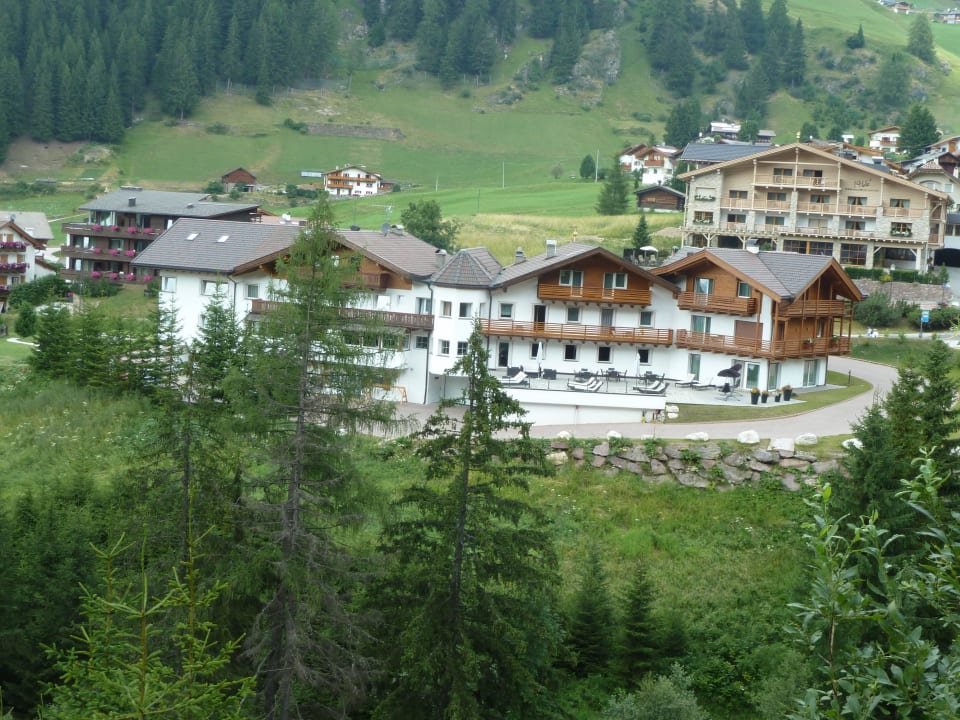 Hinteransicht Pension Comploj