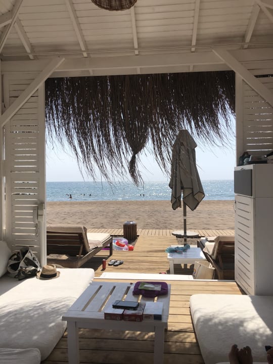 Strand Lara Barut Collection