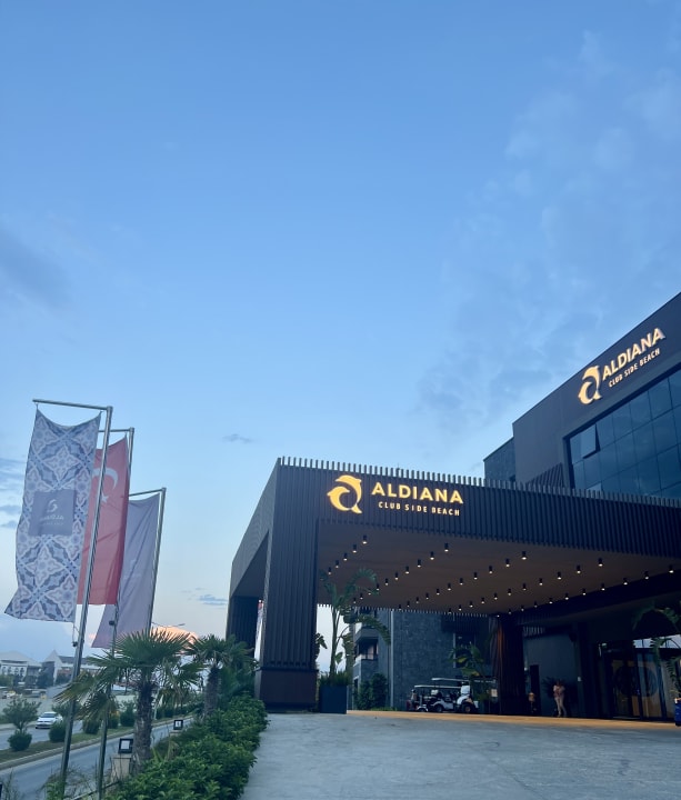 Außenansicht Jacaranda Luxury Resort