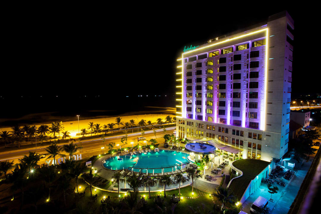 Hotel Exterior at night Holiday Beach Danang Hotel & Resort