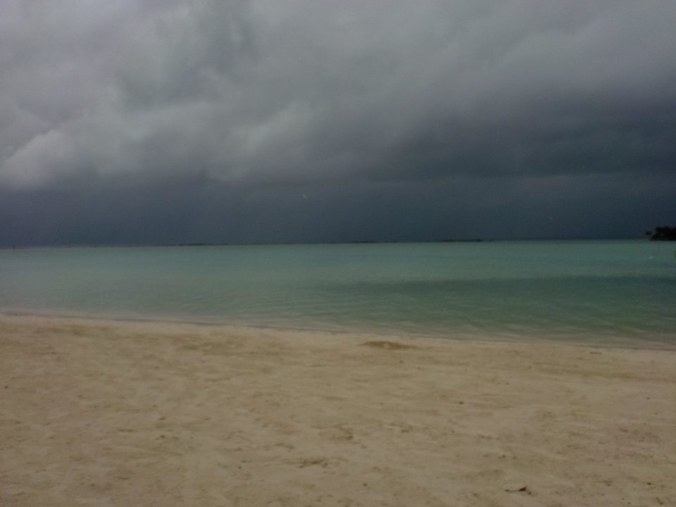 Der Sturm ist im Anmarsch.. BelleVue Dominican Bay