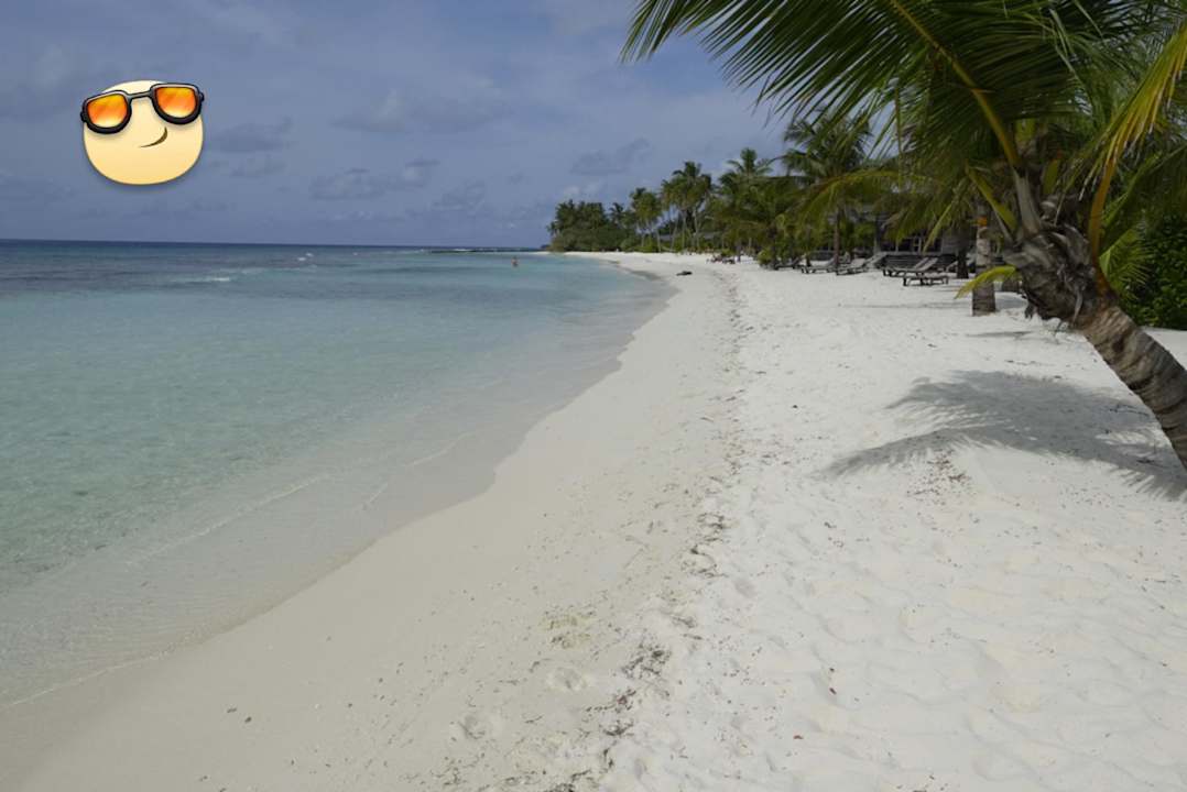 Strand Kuredu Island Resort & Spa