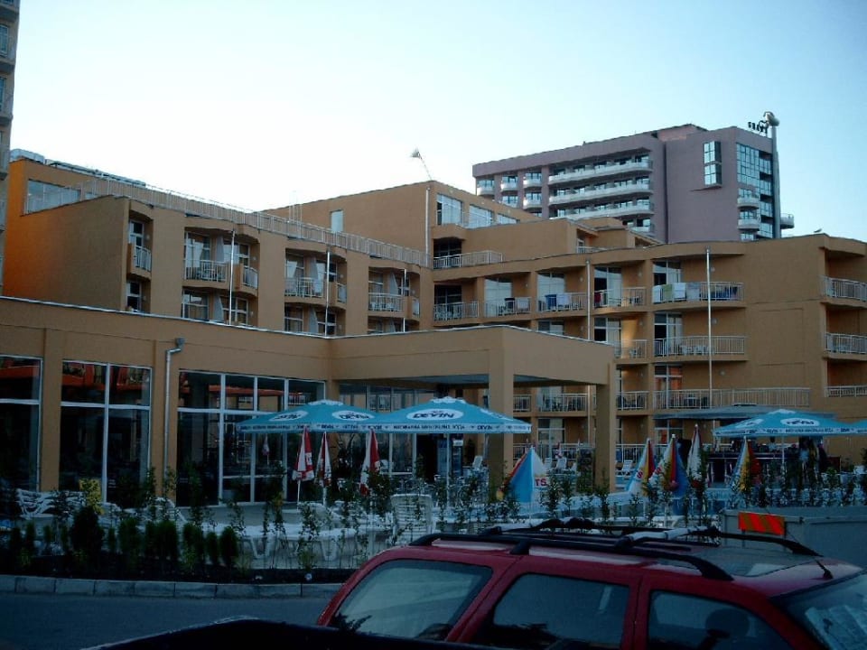 Hotel Poolansicht MPM Hotel Astoria