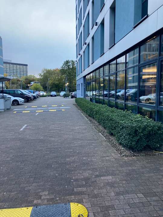 Außenansicht ibis budget Köln Messe