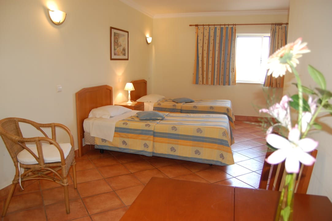 Zimmer Apartments Canavial I & II