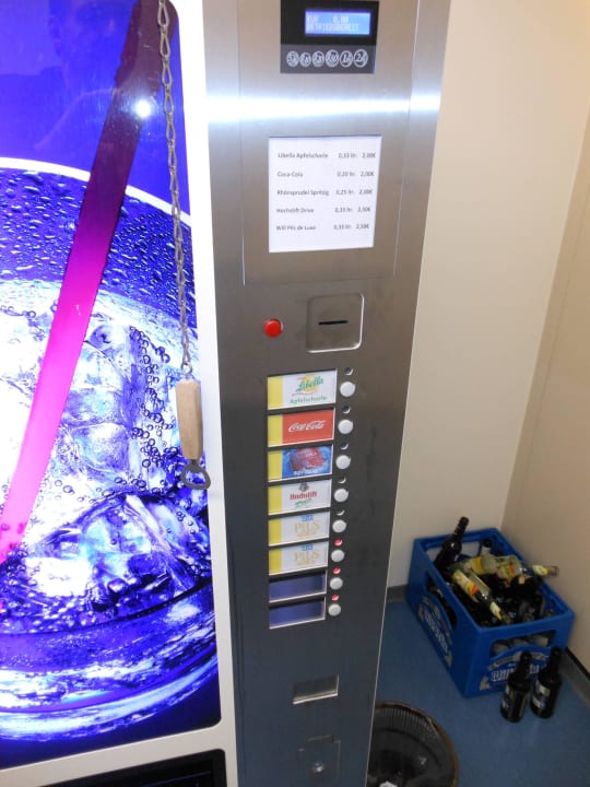 Getränkeautomat mit Preisen Parkhotel Cup Vitalis