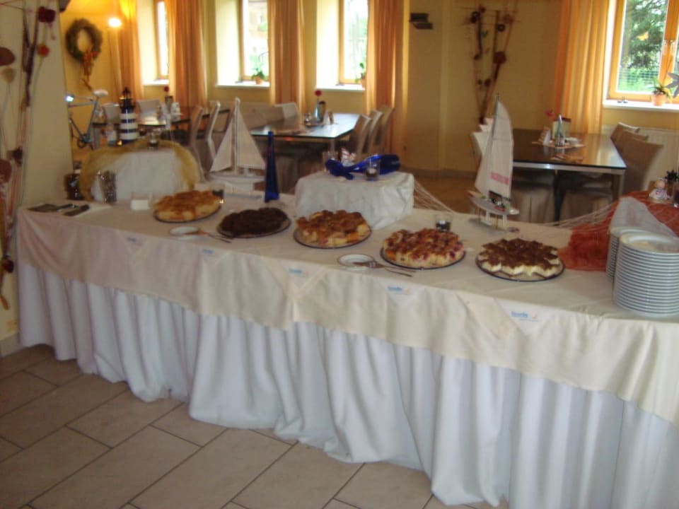 Kuchenbüffet Erzgebirgshotel Freiberger Höhe