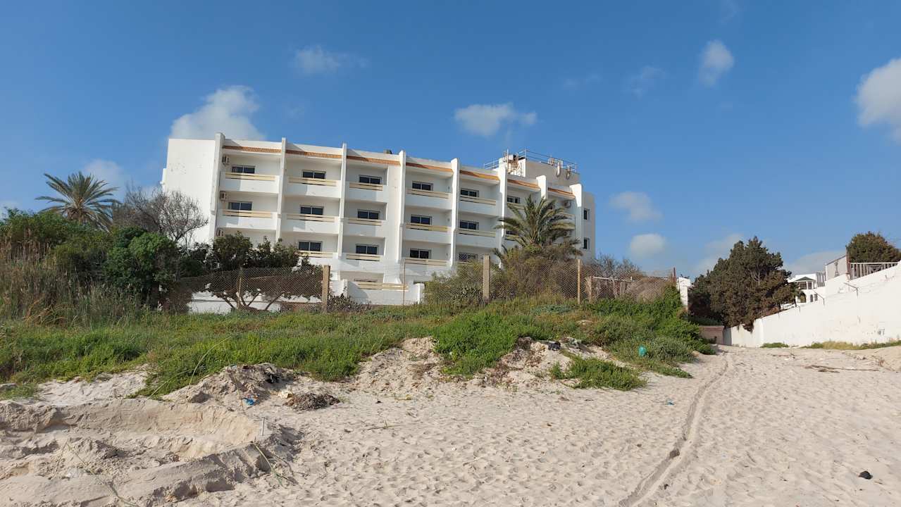 Strand Marhaba Royal Salem