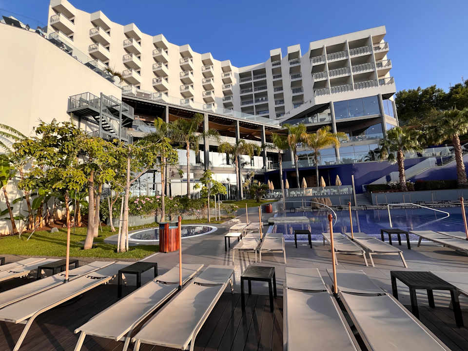 Außenansicht Hotel Baia Azul
