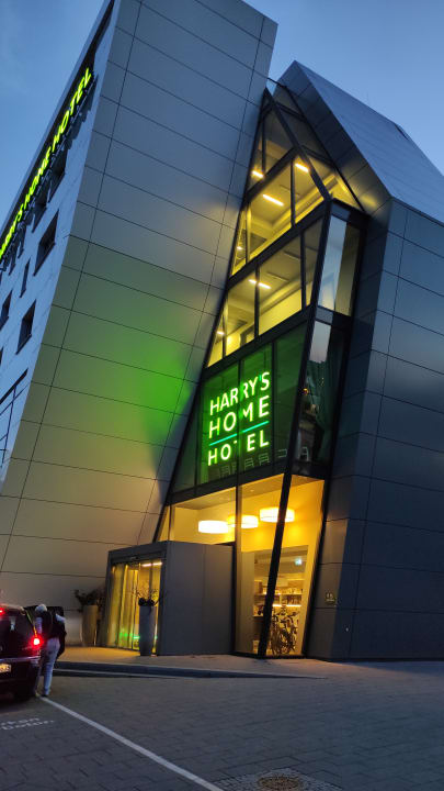 Außenansicht Harry's Home Hotel München