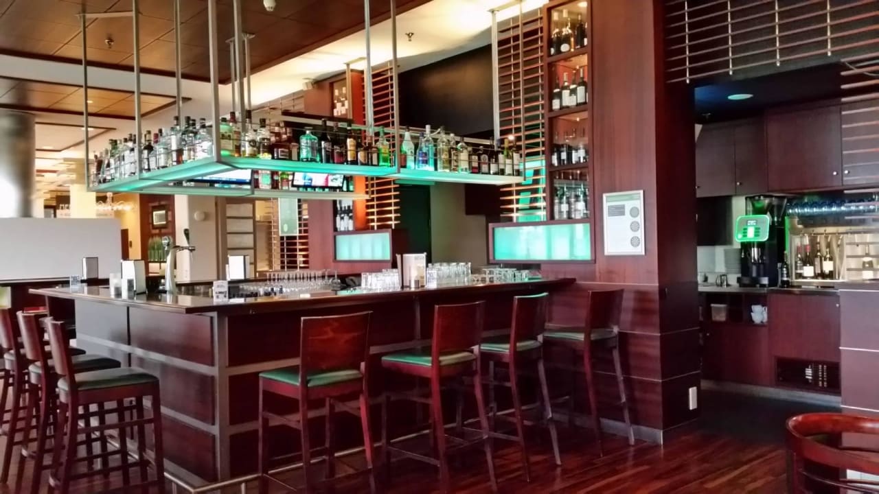 Sportsbar - sehr einladend Hotel Courtyard by Marriott Amsterdam Airport