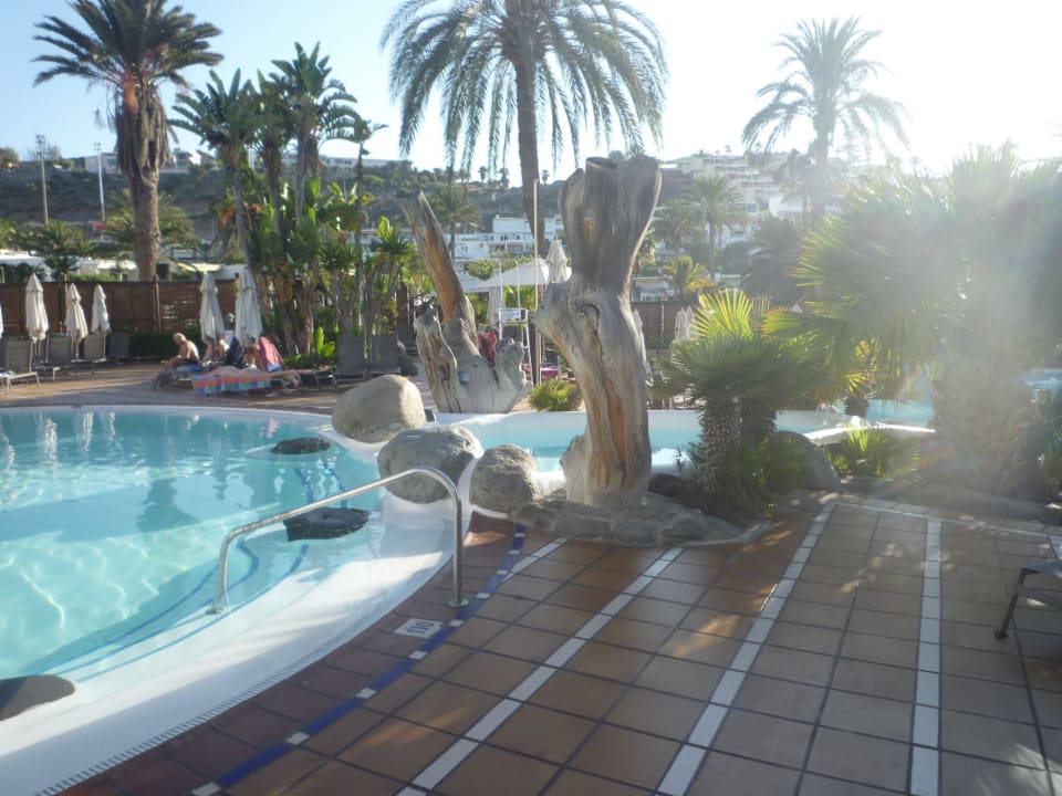 Pool Corallium Beach by Lopesan Hotels - Adults only