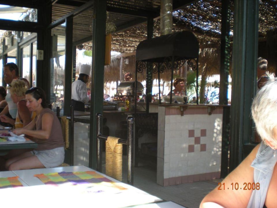 Mittagessen am Strand Giftun Azur Resort