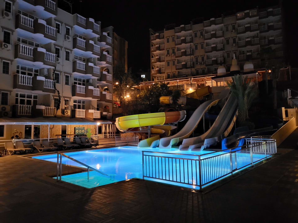 Pool Hotel Club Paradiso