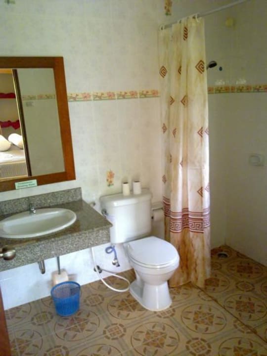 Bad WC alle Bungalows im Riverside Hotel Khaolak Riverside Bungalow