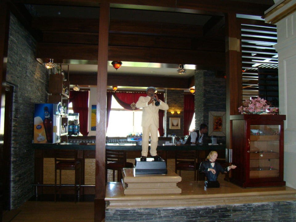 Лобби бар Hotel Delphin Diva