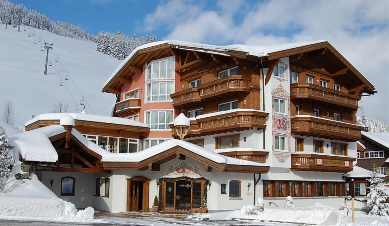 Außenansicht Hotel Alpenstüble