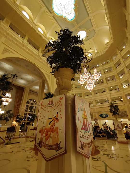 Lobby Tokyo Disneyland Hotel