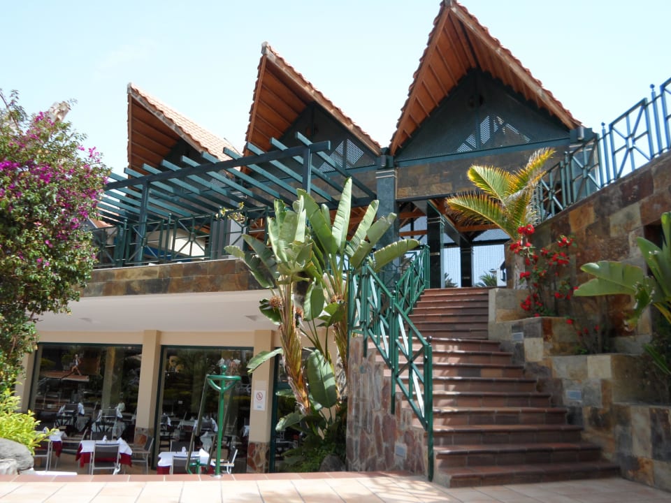 Blick von der Bar zur Lobby allsun Hotel Esplendido