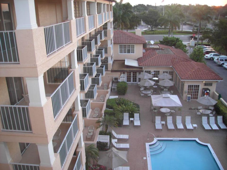 Blick auf den Pool Hotel Inn of Naples