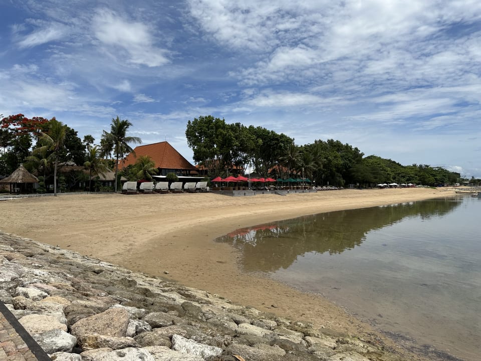 Strand Puri Santrian