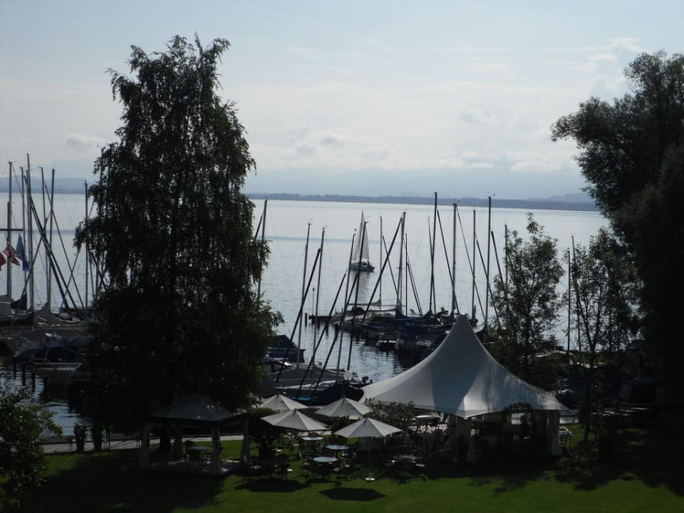 Ausblick Zimmer mit Seeblick Yachthotel Chiemsee