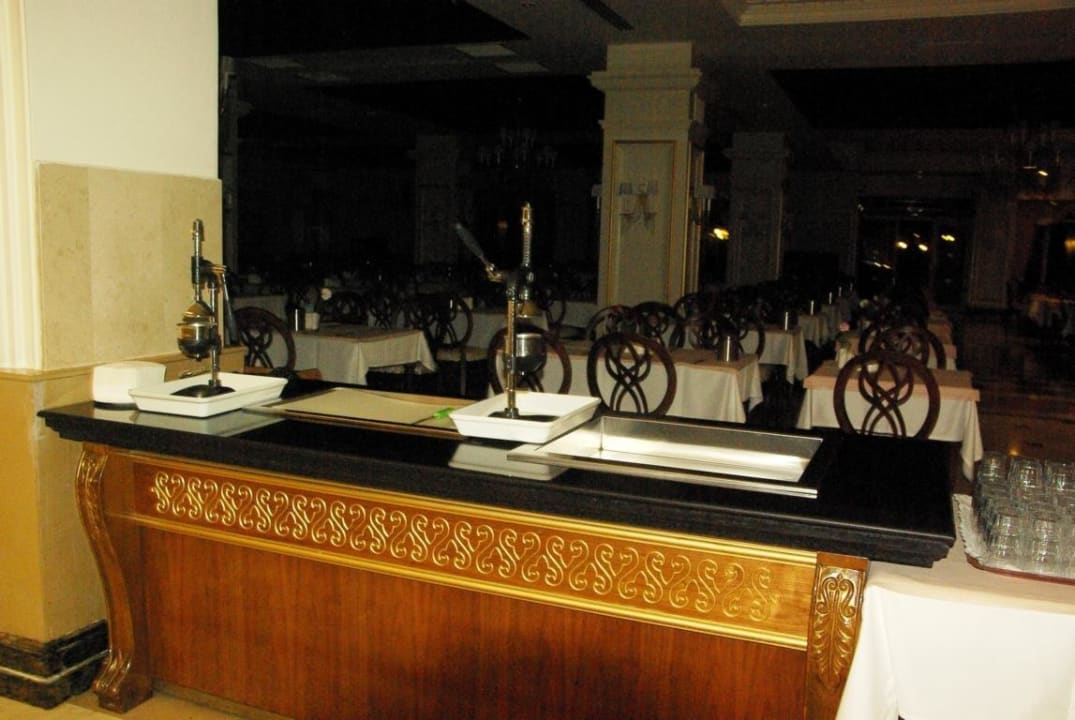 Im Hauptrestaurantbereich Diamond Excellence Resort & Spa